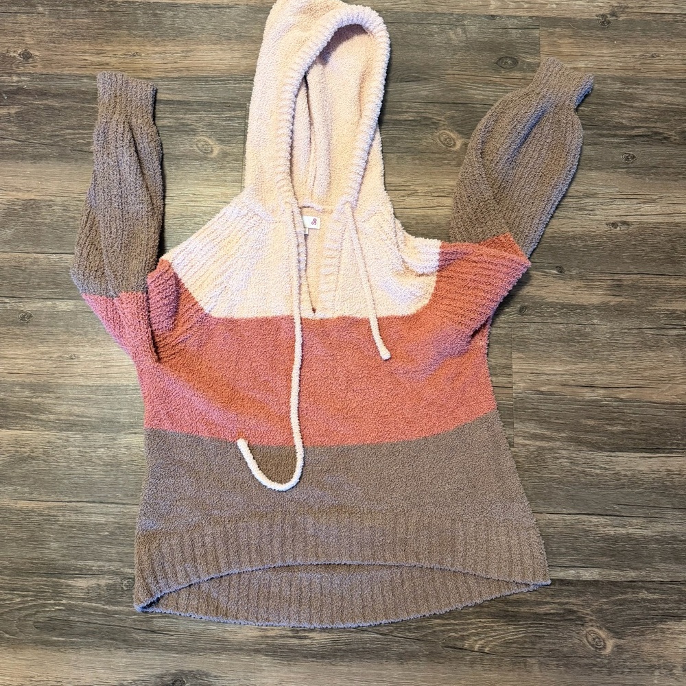 SO Textured Knit Sweater in Cream